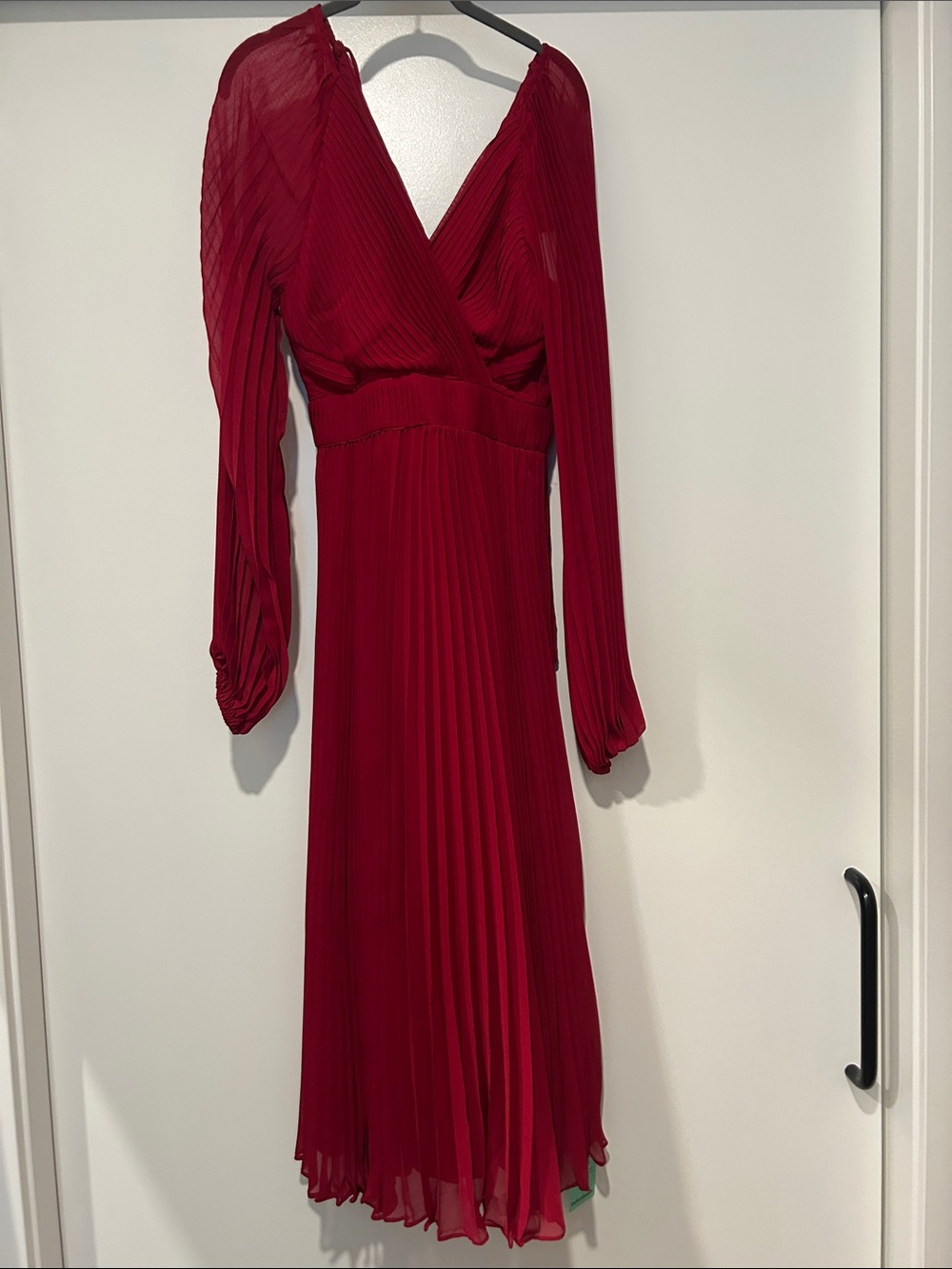 Red Pleated Long-Sleeve V-Neck Dress